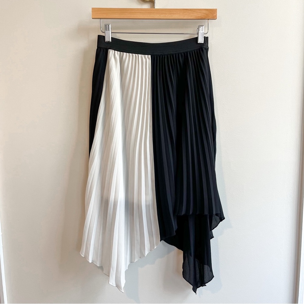 B.P. Black & White Asymmetric Hem Pleated A-Line Midi Skirt XS